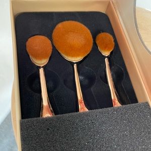 Make up brushes lovers!!